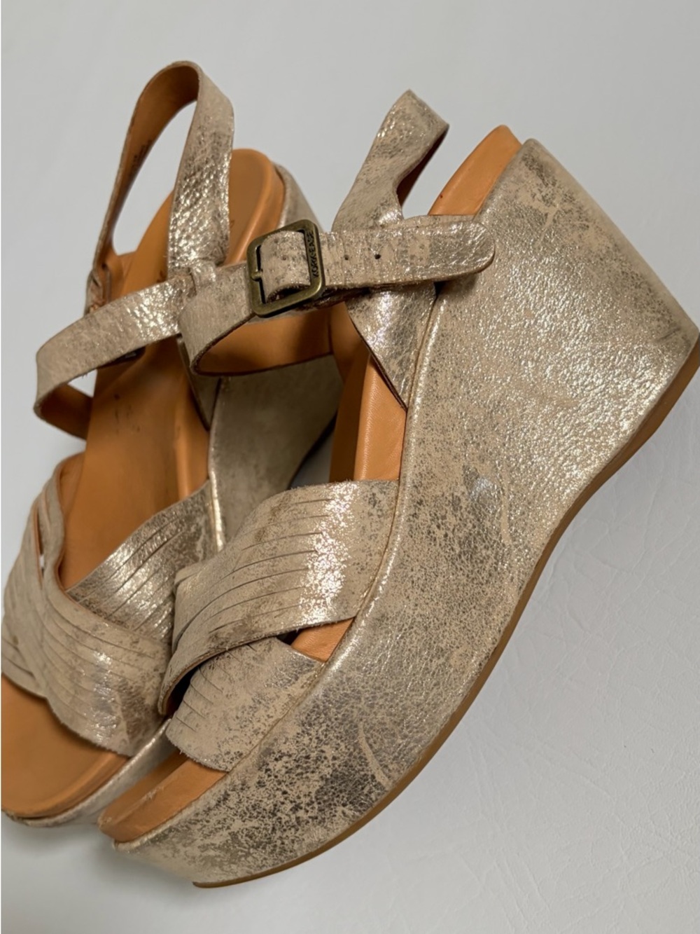 Kork-Ease Women’s Shoes Adelphi Leather Wedge Sandals Gold Boho size 6